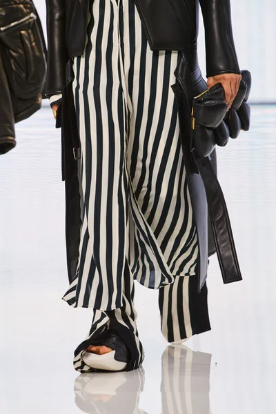 Look 41